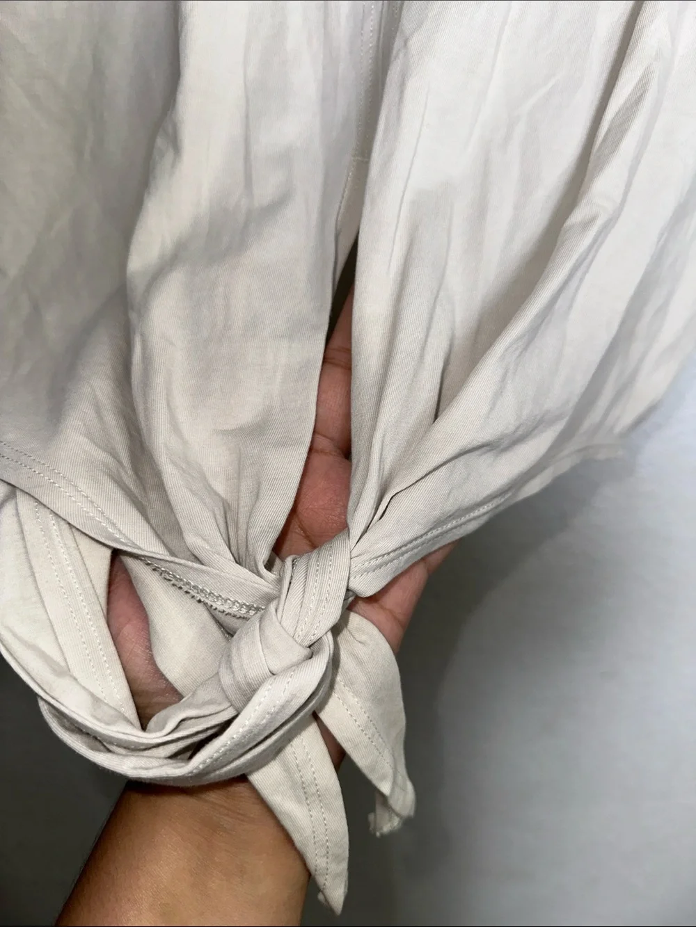 Lululemon Front Tie Short Sleeve Shirt Cream Womens Size‎ 8